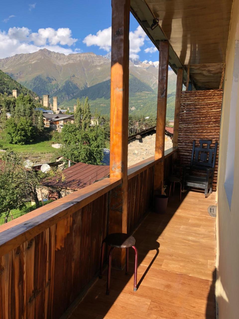 Travel Inn House Mestia • Მოგზაურის Სახლი Exterior foto